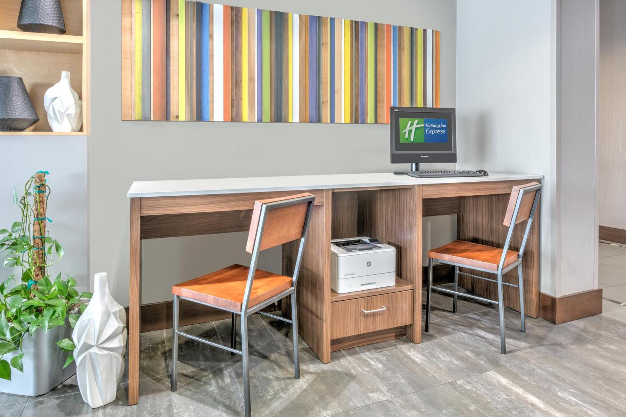 Express & Clute-lake Jackson By Ihg 2* Clute